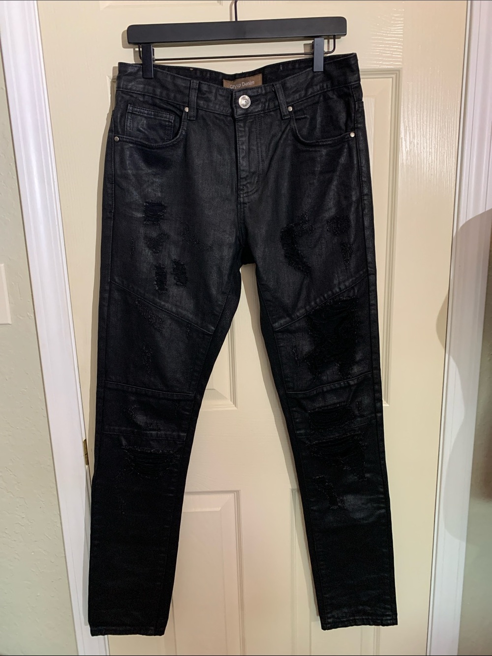 Men's Black Distressed Jeans - Sleek Moto-Inspired Design